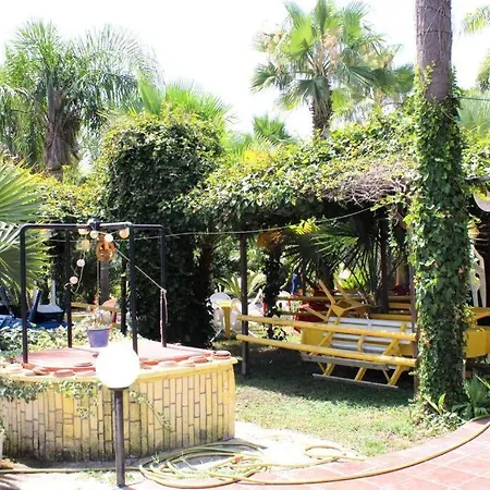 Tropical Garden 아파트 레퀼레